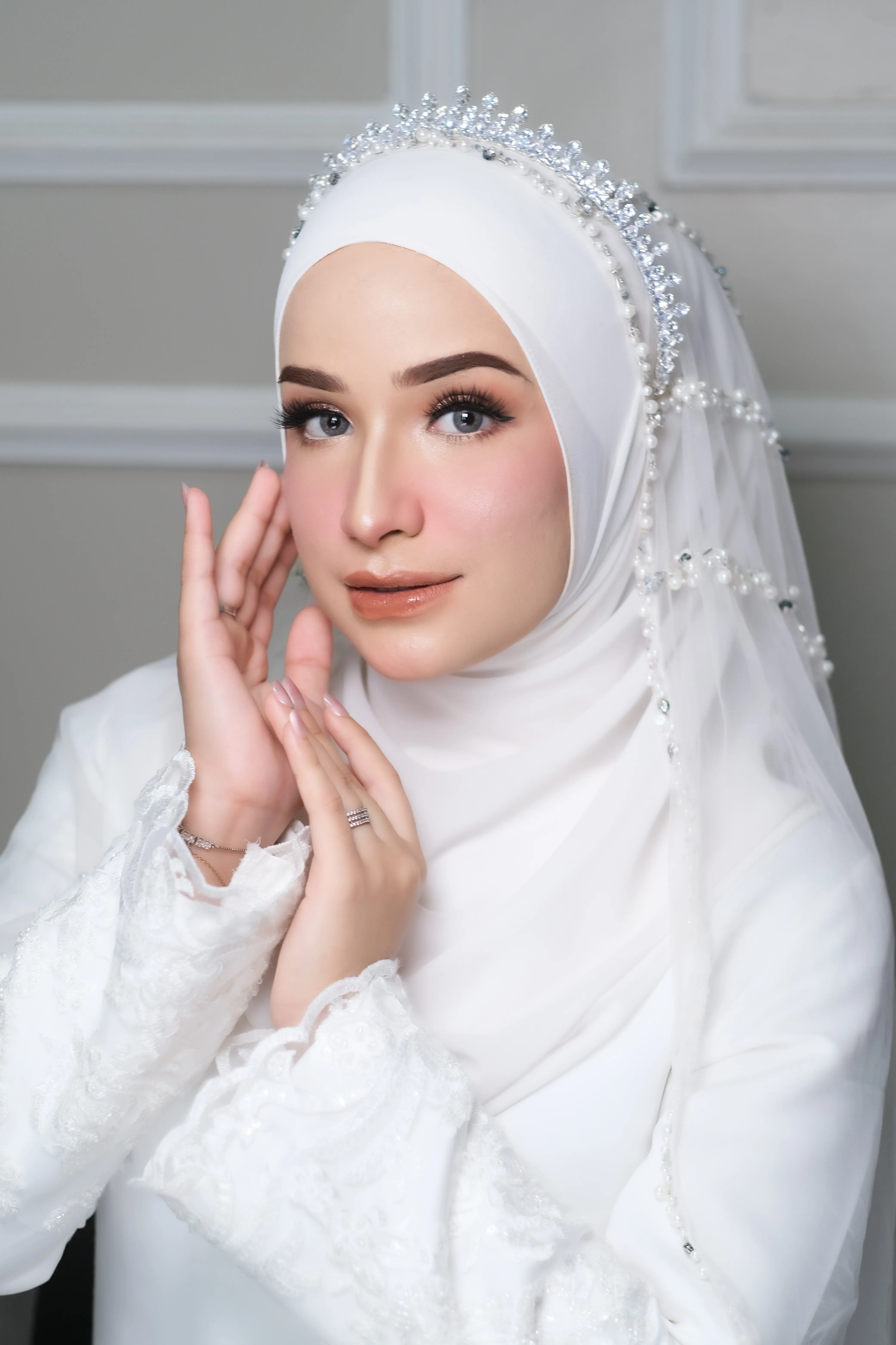 Rika Trianisa Makeup